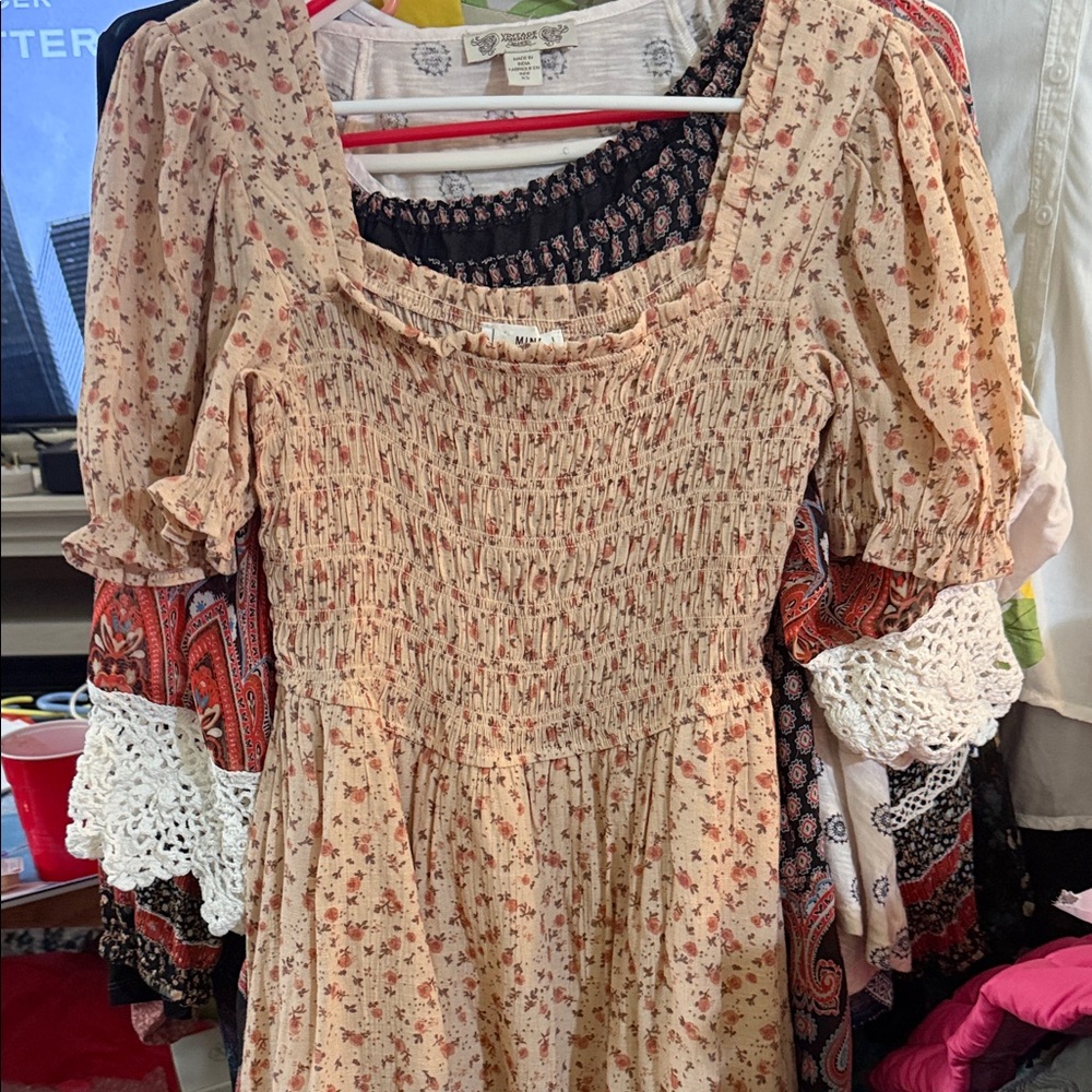 Mine Floral Cream Midi Dress